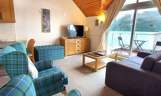 Kinloch Rannoch House | Discover Loch Rannoch Highland Club: Lodge with Lake Views