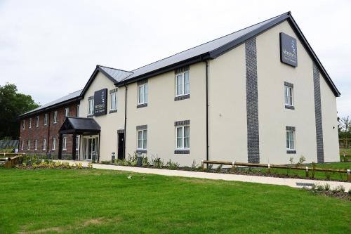 Worksop Hotel | Welcoming Lock Keeper, Worksop with Breakfast & Accessibility