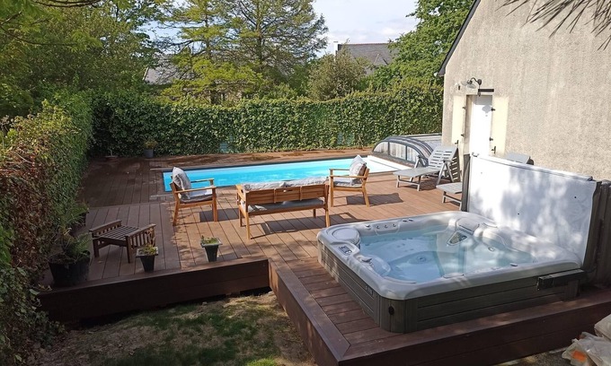 Loctudy House | Beachside Retreat: Private Pool & Jacuzzi, Rated 9.8/10