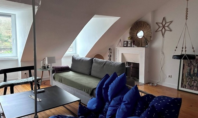 Quimper Apartment | Scenic Lodette Hotel with Child-Friendly Amenities