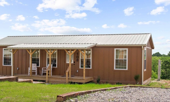 Williamstown Cabin | Cozy Lodge 108 at Eden Reserve—Family-Friendly Cabin!