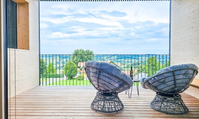 Merkendorf Apartment | Cozy Lodge 2 - Enjoy Family Amenities at Stock & Stein