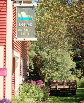 Graniteville-East Barre Bed & Breakfast | Discover Comfort at Lodge at Millstone Hill - Rated 8.9/10