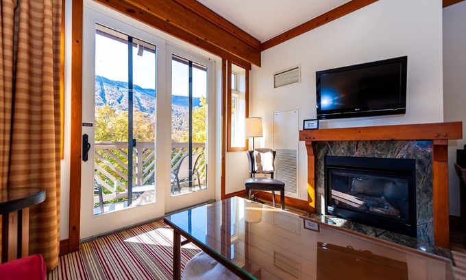 Stowe Area Apartment | Top-Rated Lodge at Spruce Peak with Incredible Mansfield Views
