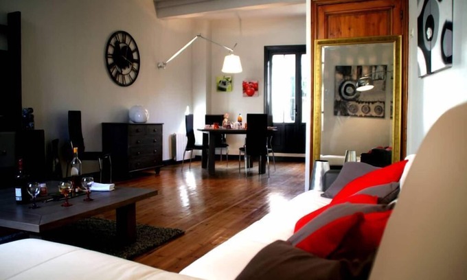 City of Carcassonne House | Medieval Town Lodge with Pool & Oceanfront Views