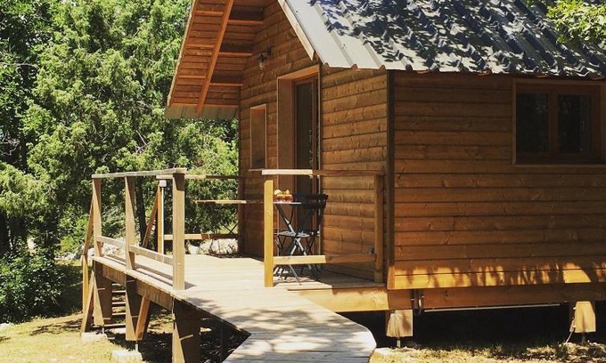 Escragnolles Bed & Breakfast | Experience Lodge du Berlandou: Pet-Friendly Oceanfront Retreat