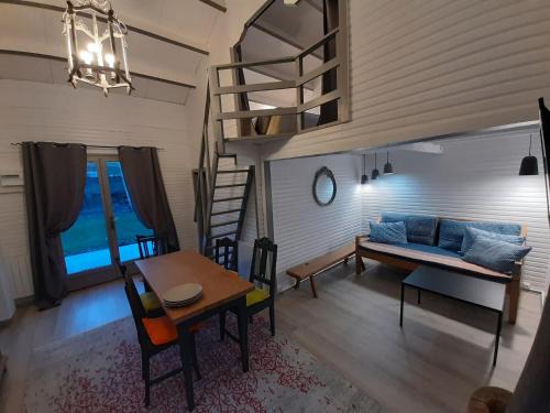 Vincelottes House | Experience Comfort at Our Top-Rated Lodge with 9.5/10 Score