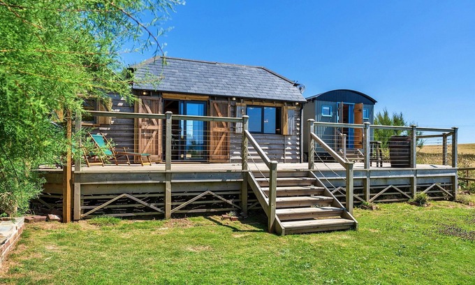 Widemouth Bay Apartment | Lodge in Cornwall with Widemouth Bay Views
