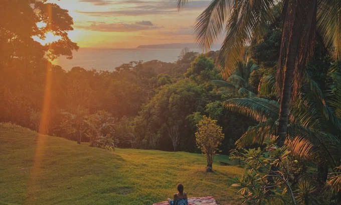 Pavones Cottage | Relax in a Tropical Lodge with Ocean View and Pool Access