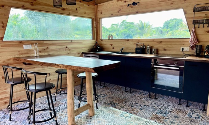 Lifou Villa | Relaxing Lodge Lifou Villa Yucca with Ocean View & Spa