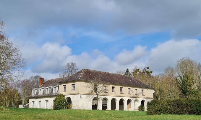 Versainville House | Explore the Historic Lodge of XVIth Century Castle near Falaise