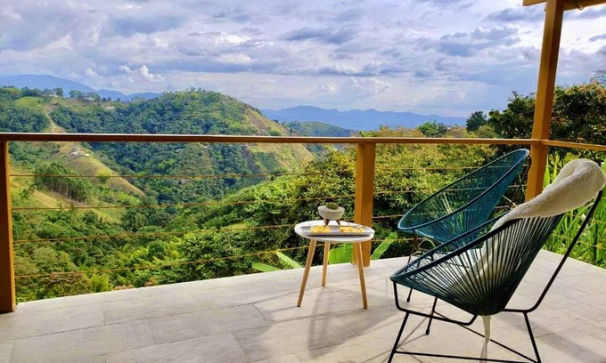 Manizales Hotel | Discover Lodge Paraiso Verde Manizales: Pool & Spa Retreat