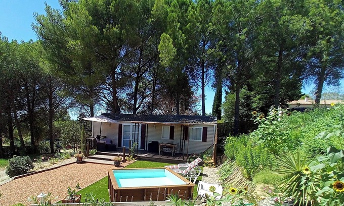 Maraussan Cottage | Cozy Lodge for 4 with Pool and Spa Amenities