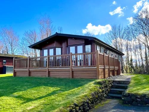 Berwick-upon-Tweed Cabin | Relax at Lodge Retreat, Haggerston Castle with Pool Access