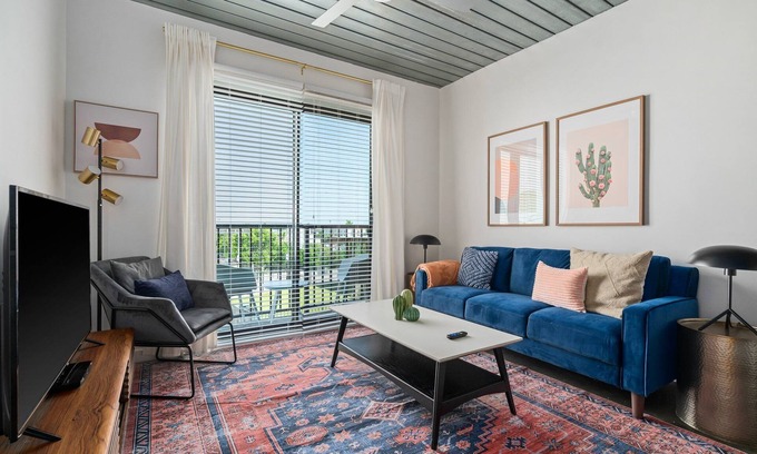 Midtown Apartment | Modern 1BR Loft in Midtown with Pool and Spa Amenities