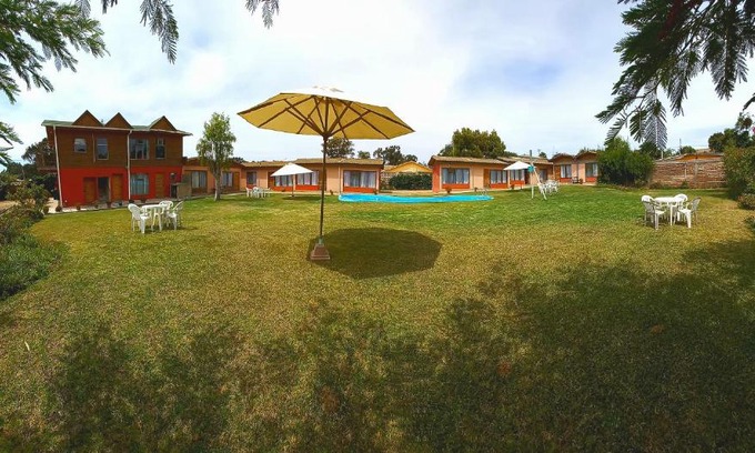 Las Cruces Apartment | Pet-Friendly Lodging Quirinal with Pool & Breakfast Awaits