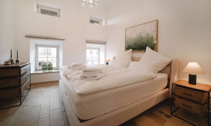 Stephanskirchen Apartment | Discover Loewenherz Luxury Appartement: Eco-Friendly Retreat