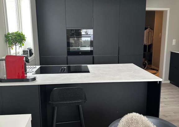 Kabelvag House | Cozy Lofoten Kabelvåg Apartment - Pet Friendly & Highly Rated