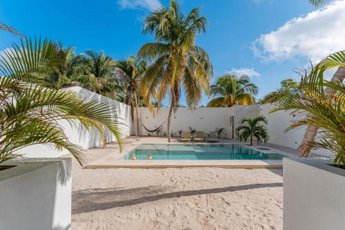 Telchac Puerto Apartment | Perfect Loft with Pool in Telchac - Rated 10/10 by Guests