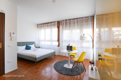 Stadera Apartment | Family-Friendly Stay at Loft De Sanctis - 4-Star Comfort