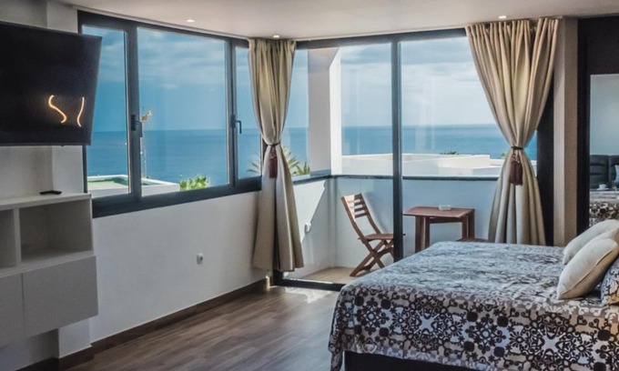 Esquinzo Apartment | Oceanfront Retreat: Loft del Mar 1 Jandia, Rated 9.4/10