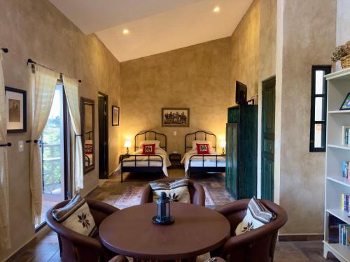 Santeagueda Apartment | Child-Friendly Loft El Tapatío in Val'Quirico - Rated 9.8