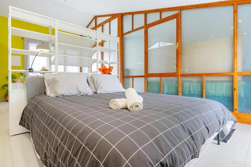 Bellvey Apartment | Discover Loft El Til-ler: Family-Friendly Retreat Rated 9.7