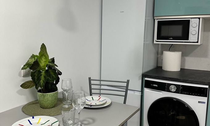 Alicante Apartment | Loft Emma/Apt. Full/Kitchen+Private Bathroom/WIFI