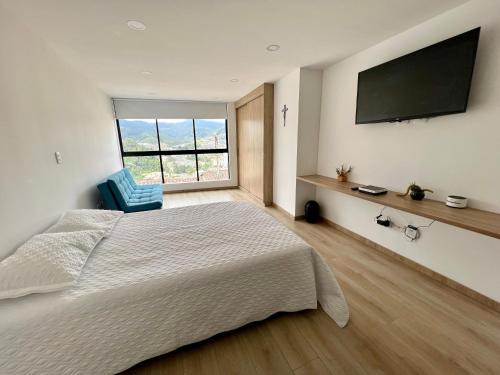 Manizales Apartment | Cozy Loft on Avenida Santander with Mountain Views