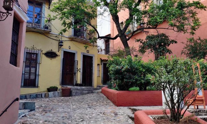 Zona Centro Apartment | Cozy Family Loft: Pet-Friendly Retreat for Memorable Stays