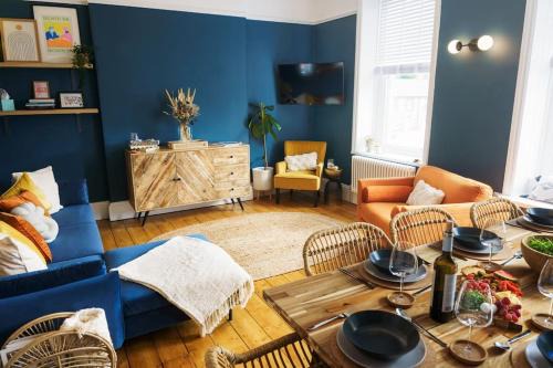 Tregaron Apartment | Discover Loft Fawr: Rated 10/10 & Perfect for Families
