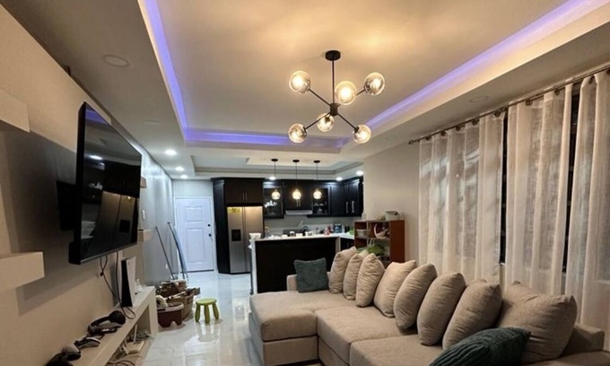Arouca House | Loft Fully Private & Modern Apt, Stay Includes Free Breakfast, Lunch, & Dinner