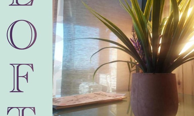 Palamas Apartment | Budget-Friendly Loft with Hot Tub & Breakfast Amenities