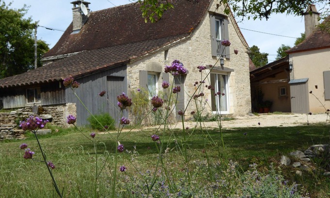 Saint-Martin-Labouval House | Charming Loft House Near Saint-Cirq Lapopie with Pool