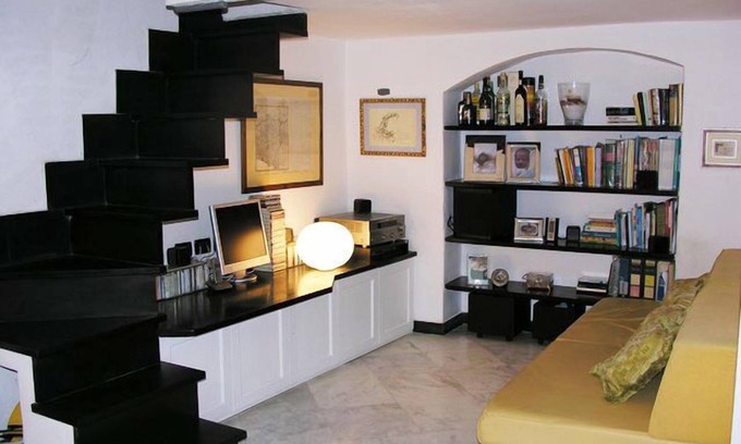 Genoa Historical Centre Apartment | Elegant Loft in San Lorenzo, Steps from Acquario & Pool