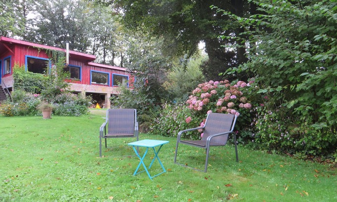 Breaute House | Cozy Country Loft "La Canopée" with Kitchen Amenities