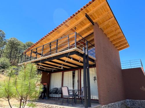 Tapalpa House | Guest-Favorite Loft Lobo Tapalpa with Hot Tub & Family Fun
