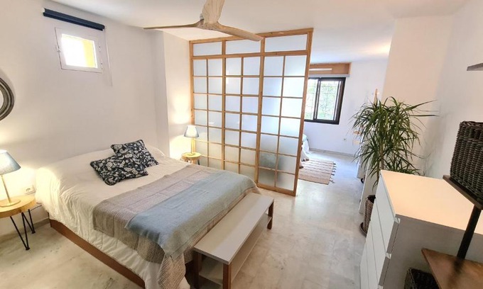 Campos Eliseos Apartment | Exceptional Loft Malagueta by SharingCo with Hot Tub Access