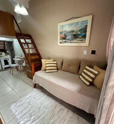 Verolme House | Cozy Loft Menor with Air Conditioning, Pet-Friendly Stay