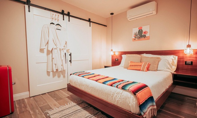 Valle de Guadalupe Cabin | Discover El Valle De Guadalupe: Family-Friendly Retreat