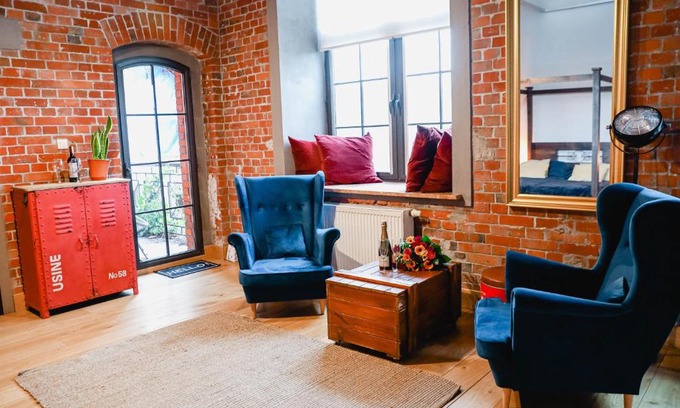 Zyrardow Apartment | Pet-Friendly Loft nad Szpularnią with Breakfast & Kids Welcome