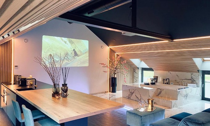 Thimister-Clermont Bed & Breakfast | Cozy Loft Privatif Ground Two with Hot Tub and Breakfast