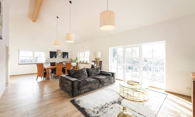 Utting am Ammersee Apartment | Family-Friendly Loft “Samuel” with a 9.6 Guest Rating