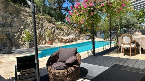 Beaucaire Apartment | Peaceful Loft with Ocean View and Spa Retreat