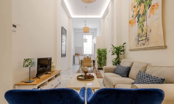 Alameda Apartment | Discover Loft Sevilla Centro: Family-Friendly & Accessible Stay