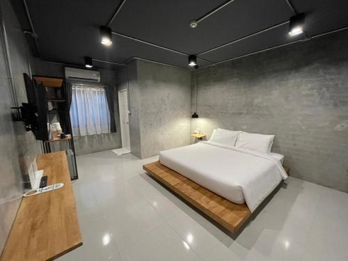 Ranong Hotel | Budget-Friendly Loft Space Hotel with Family Amenities