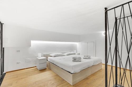 Tricolore Apartment | Inviting Loft Spritz: Pet and Child-Friendly Retreat