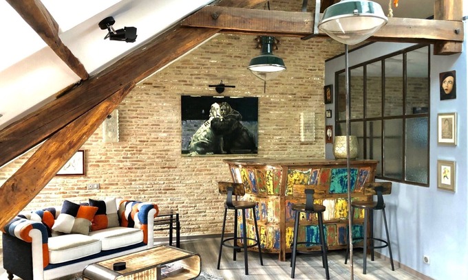 Sarlat-la-Caneda Apartment | Loft Stella Matutina: Guest Rated 10/10 with Great Amenities