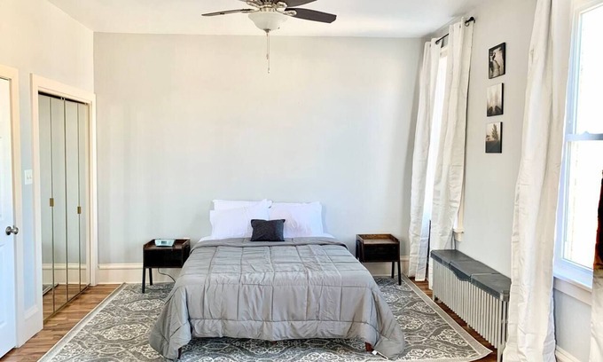 Kiel Apartment | Charming Unit in Historic Downtown Kiel with Spa & Pool