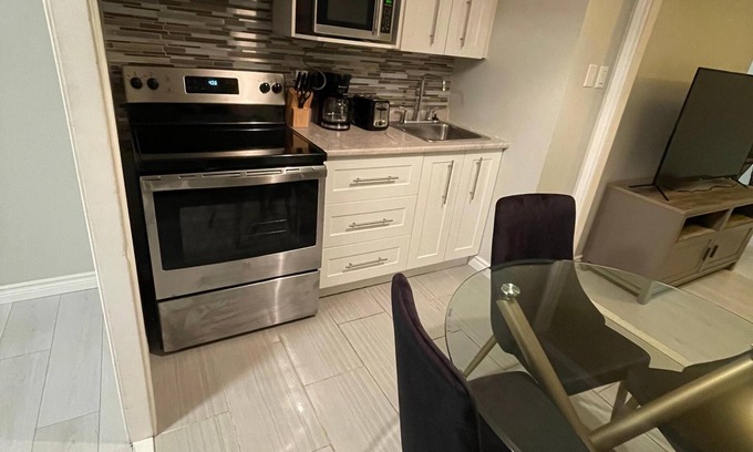 Rouyn-Noranda Apartment | Loft with bed and sofa bed (Le Convivial)